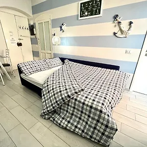 https://ca-del-mar-5-terre-la-spezia.hotelitalianriviera.com